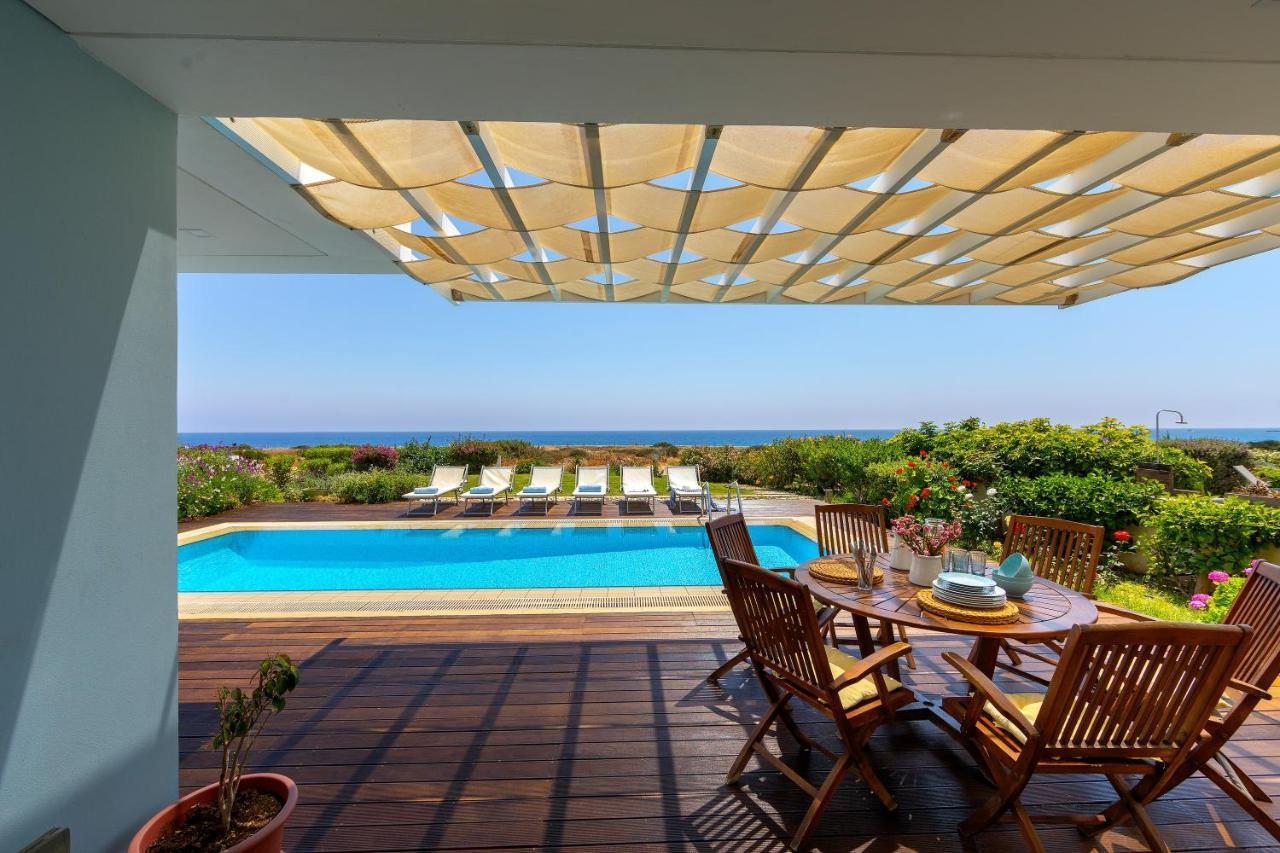 Protaras Beachfront Villa Alia 外观 照片