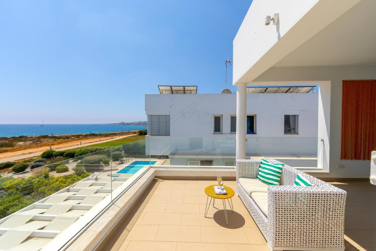 Protaras Beachfront Villa Alia 外观 照片