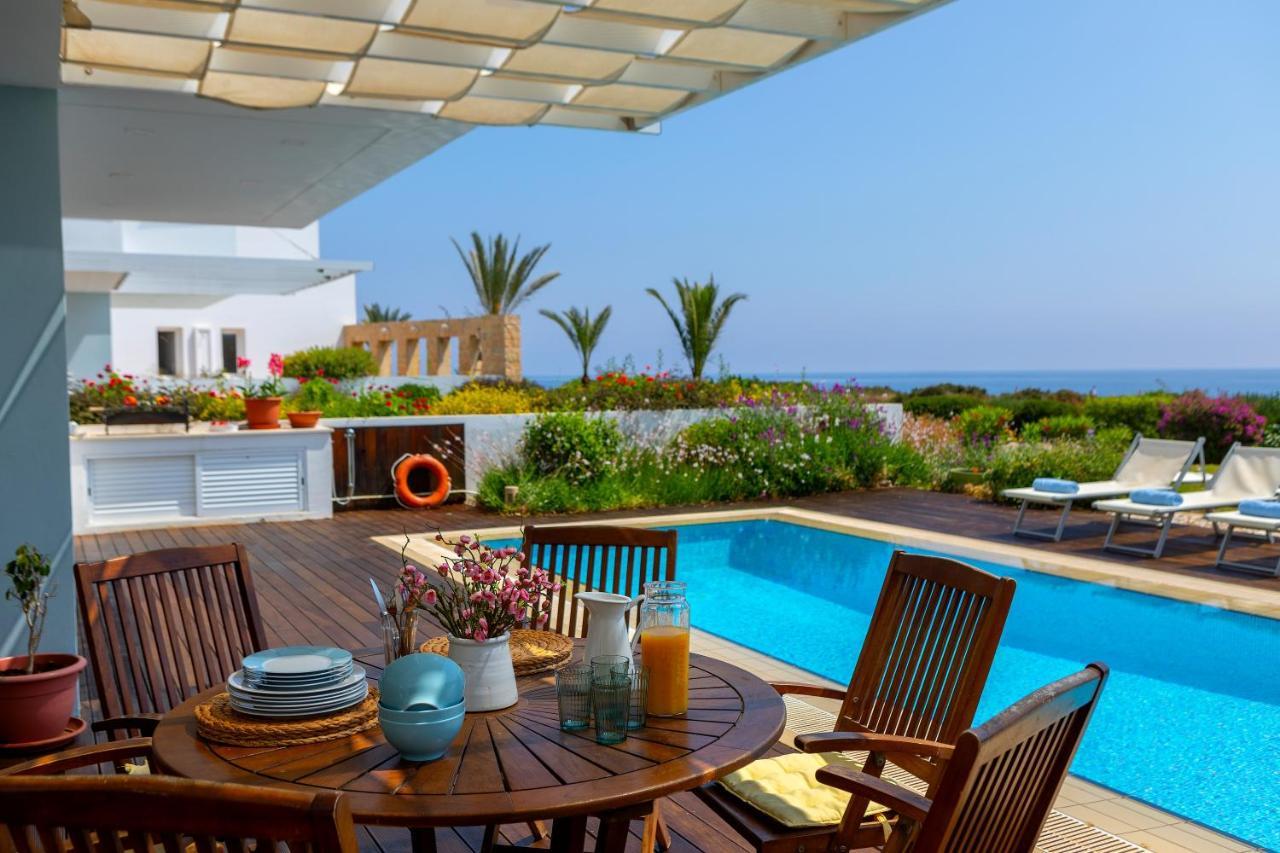 Protaras Beachfront Villa Alia 外观 照片