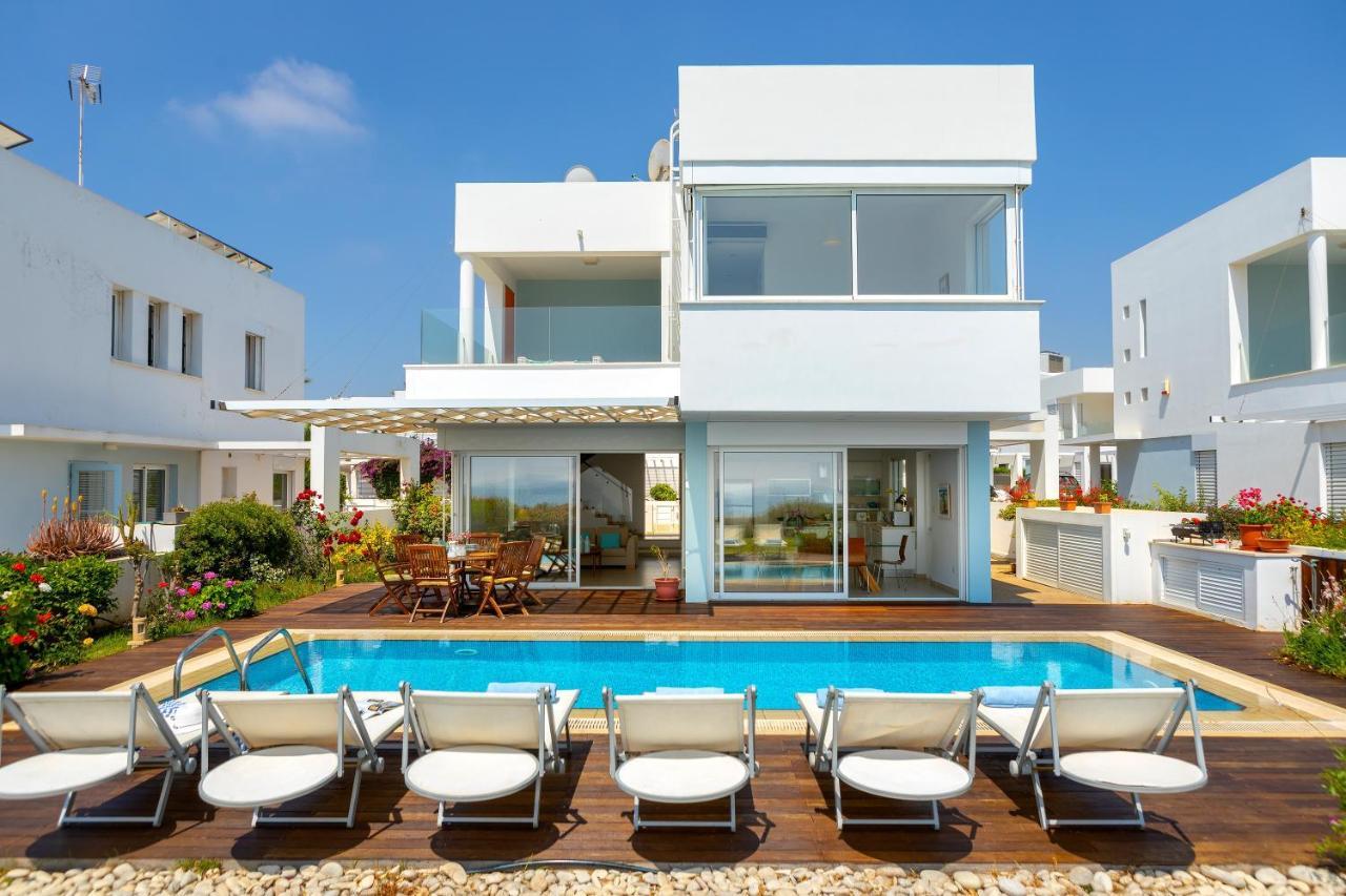 Protaras Beachfront Villa Alia 外观 照片