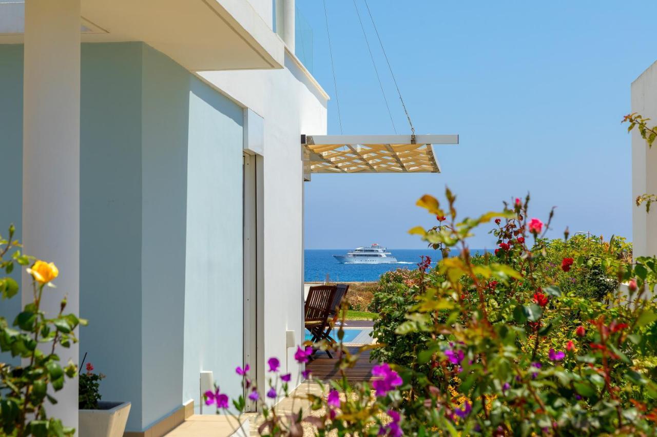 Protaras Beachfront Villa Alia 外观 照片
