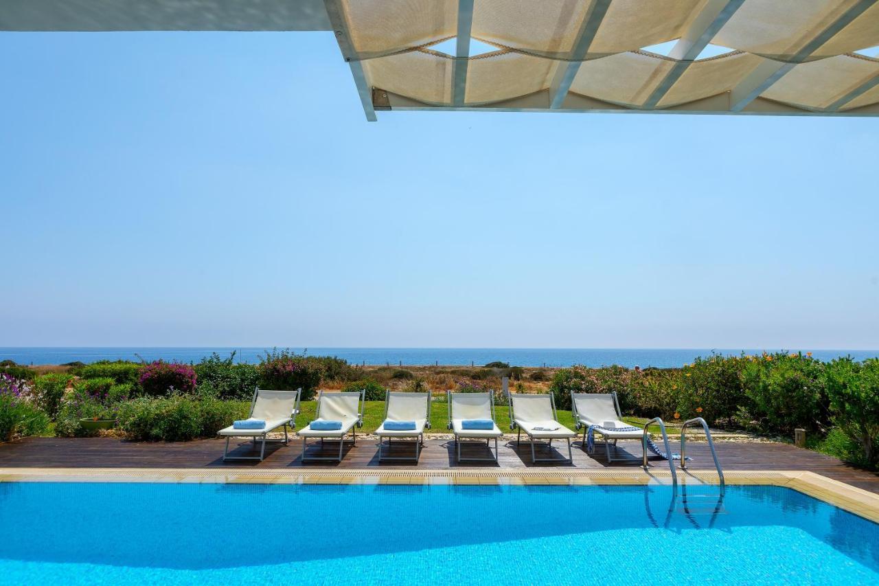 Protaras Beachfront Villa Alia 外观 照片