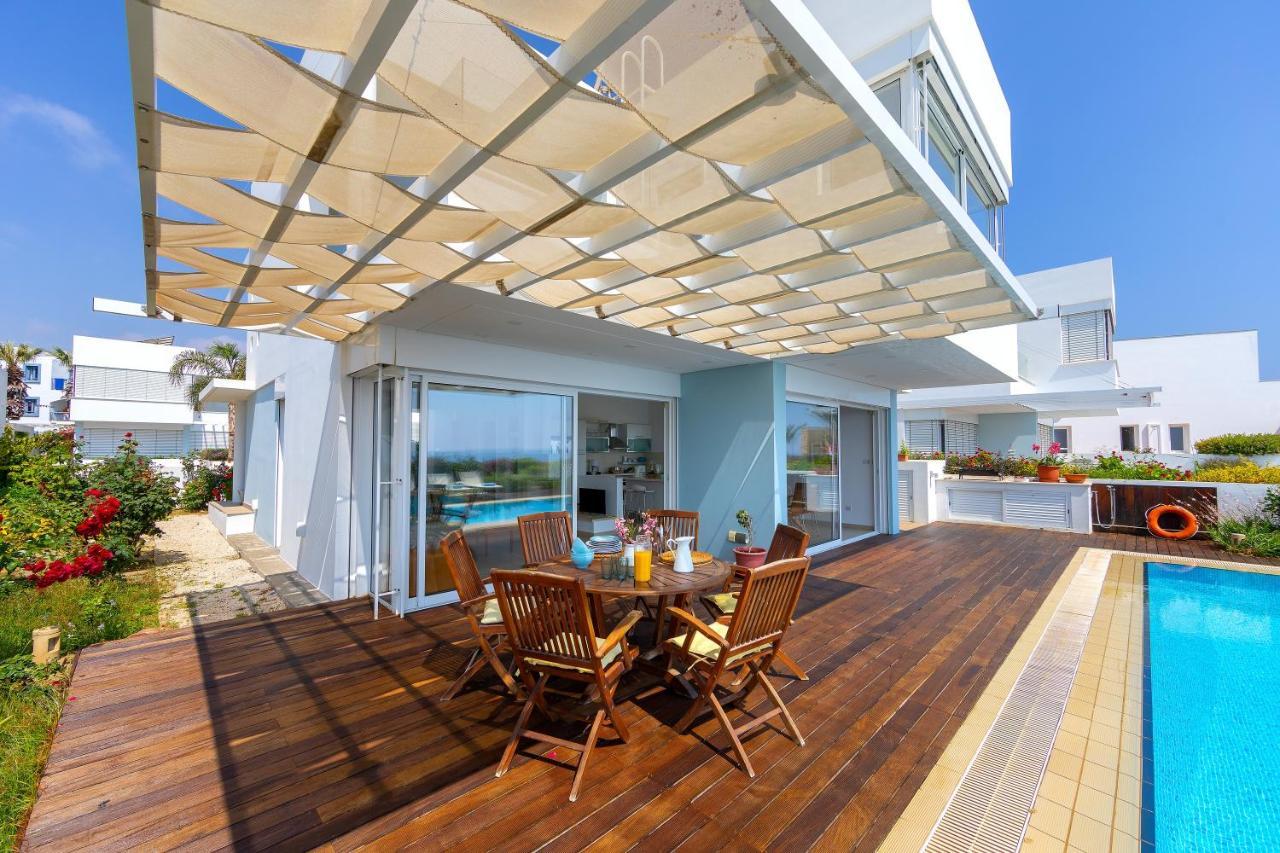 Protaras Beachfront Villa Alia 外观 照片