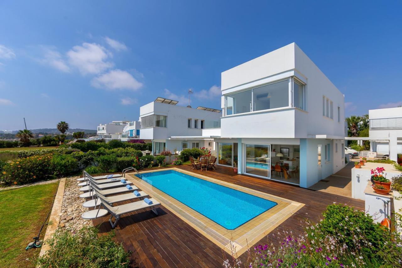 Protaras Beachfront Villa Alia 外观 照片