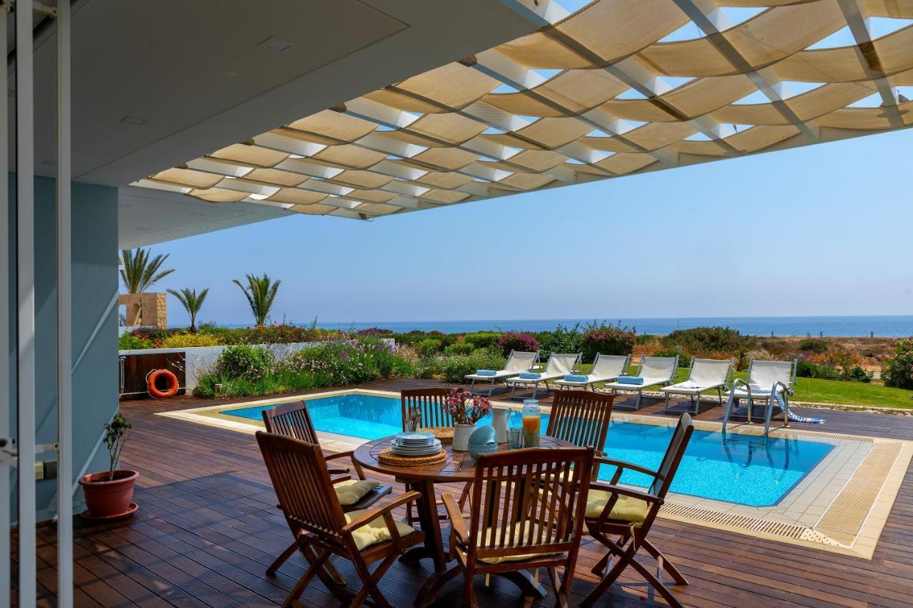 Protaras Beachfront Villa Alia 外观 照片