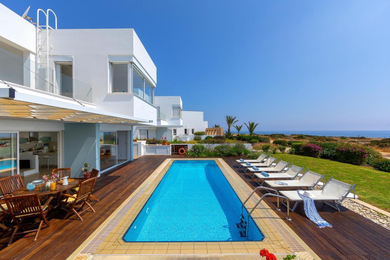 Protaras Beachfront Villa Alia 外观 照片