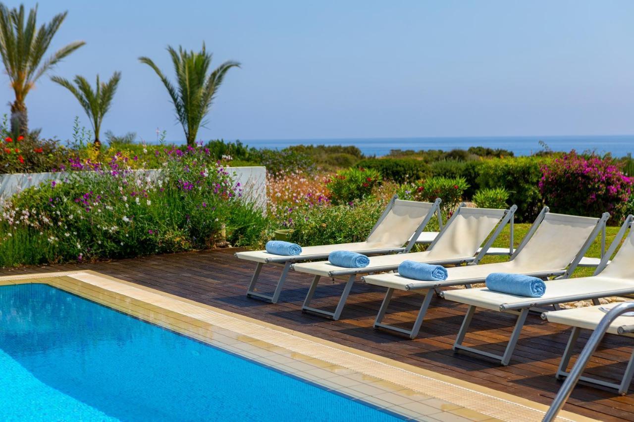 Protaras Beachfront Villa Alia 外观 照片