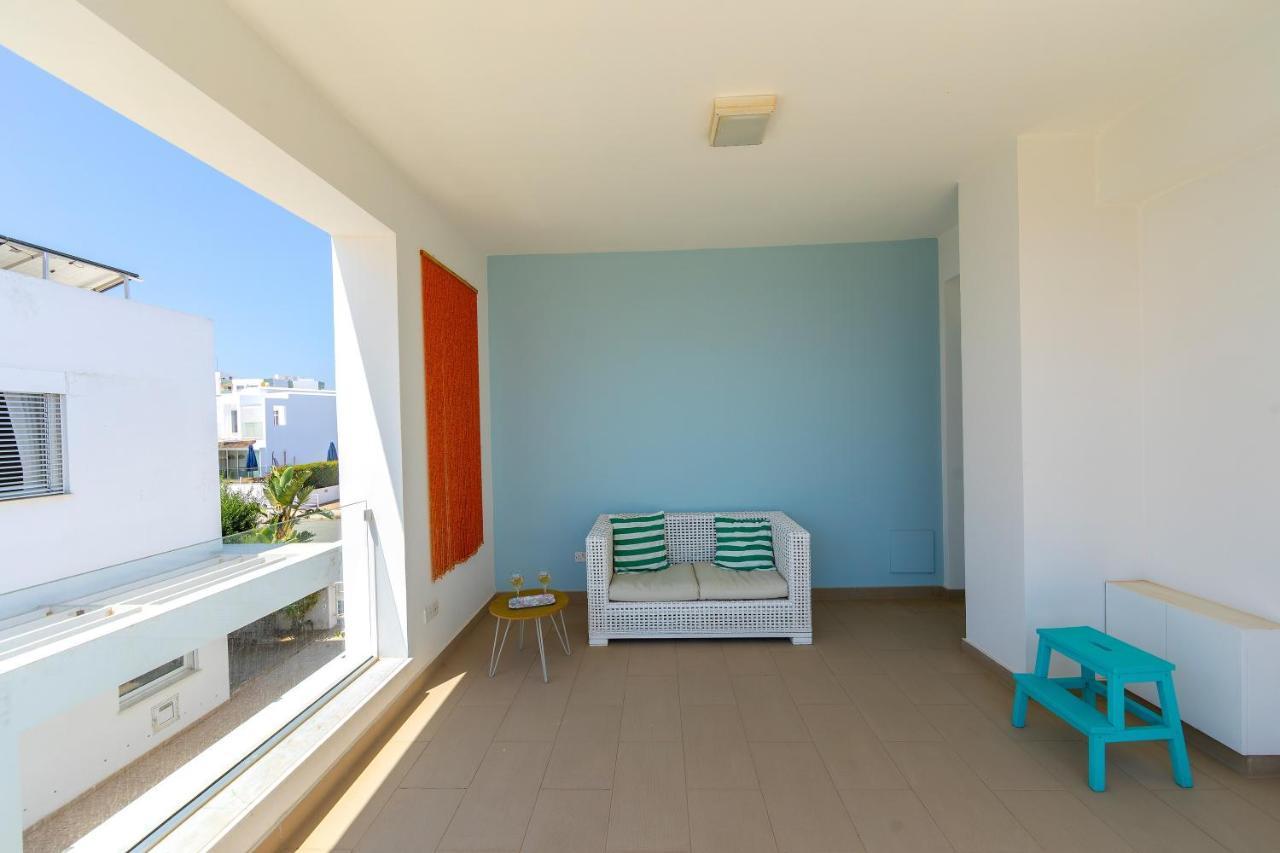 Protaras Beachfront Villa Alia 外观 照片