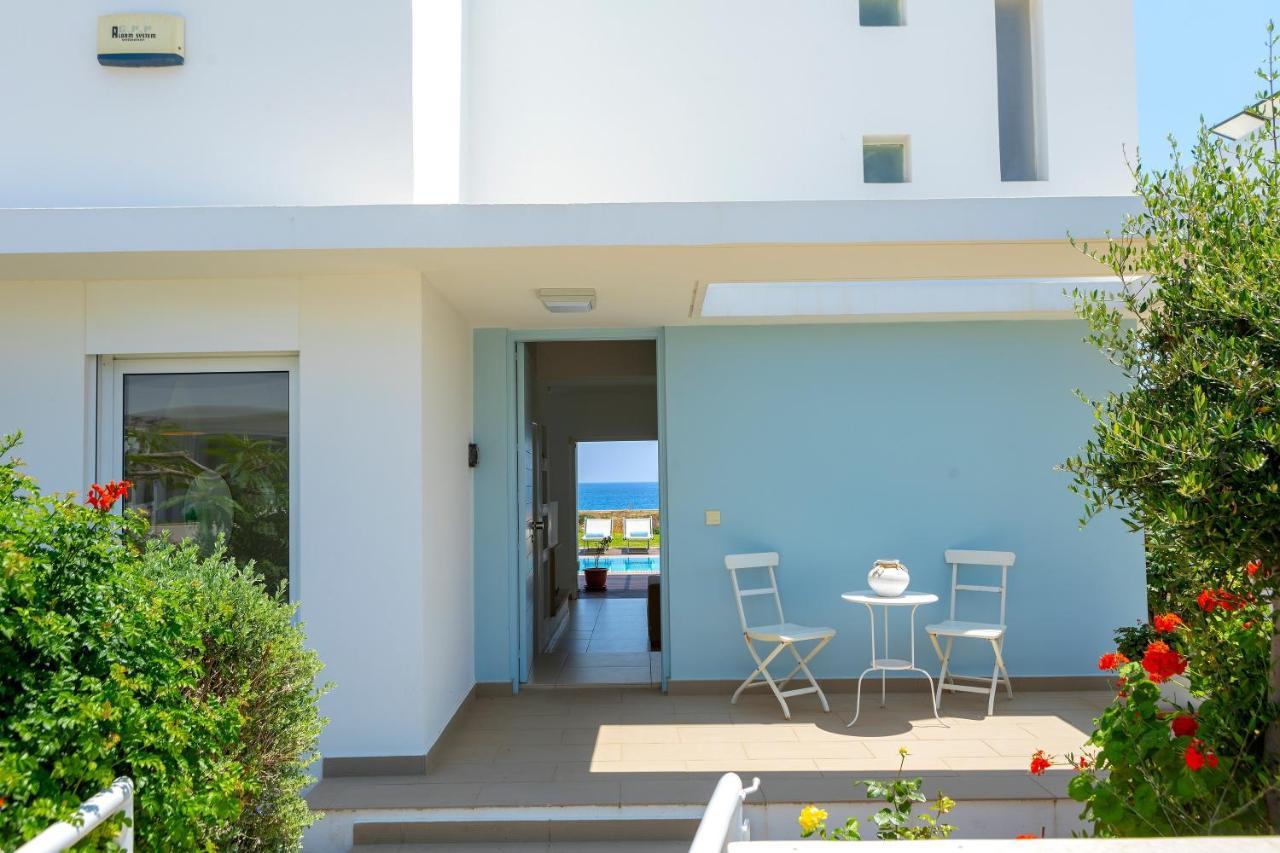 Protaras Beachfront Villa Alia 外观 照片